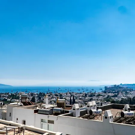 Apartment In Bodrum Center With Full Sea And Castle View